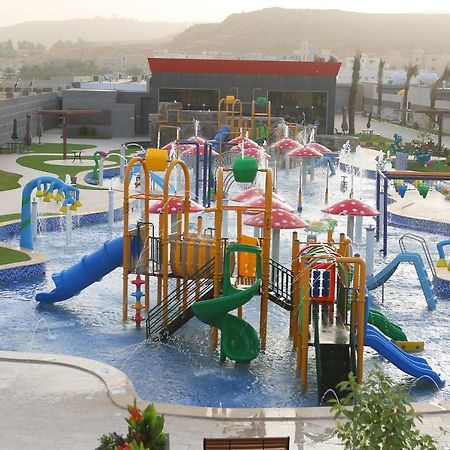 Amaaria Aquapark Resort Villas & Chalet Rijád Kültér fotó